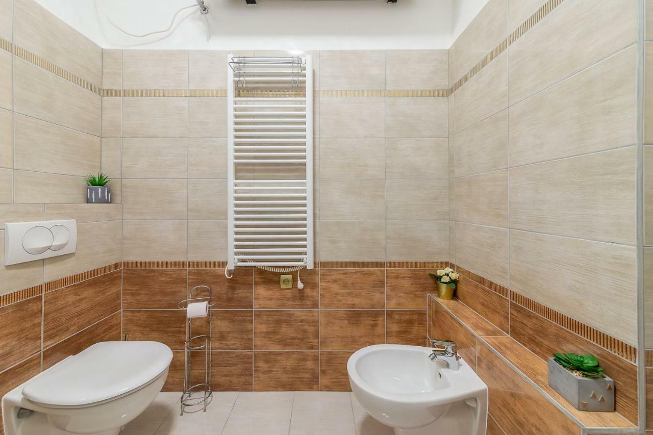 Kiraly Home Budapest City Center Buitenkant foto